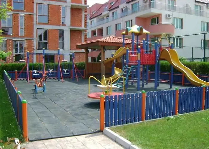 Aparthotel Studio Apollon 6 *